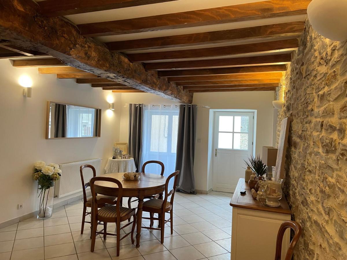 Les Glycines Villa Hieres-Sur-Amby Екстериор снимка